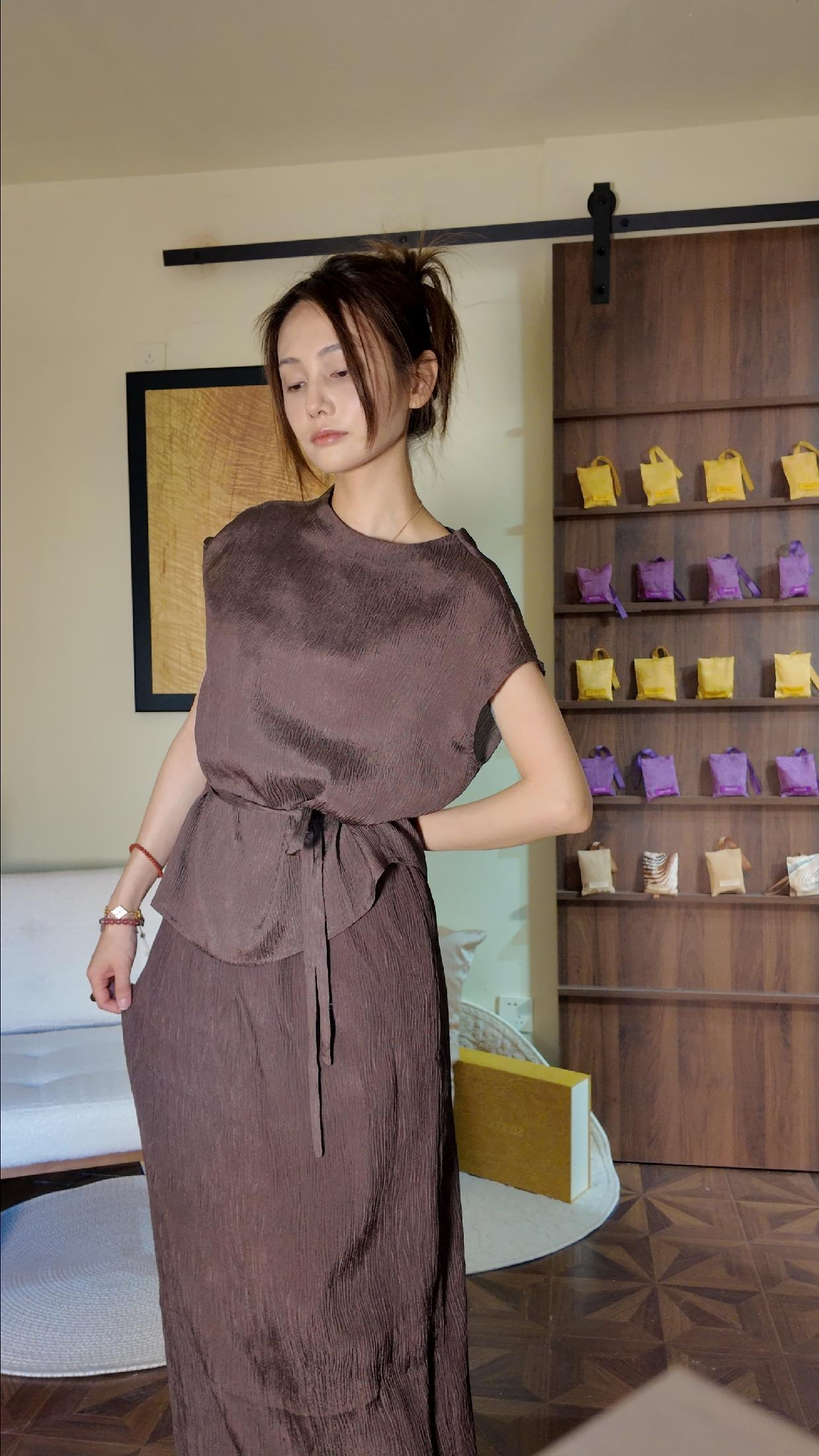 Elegant brown silk suit skirt