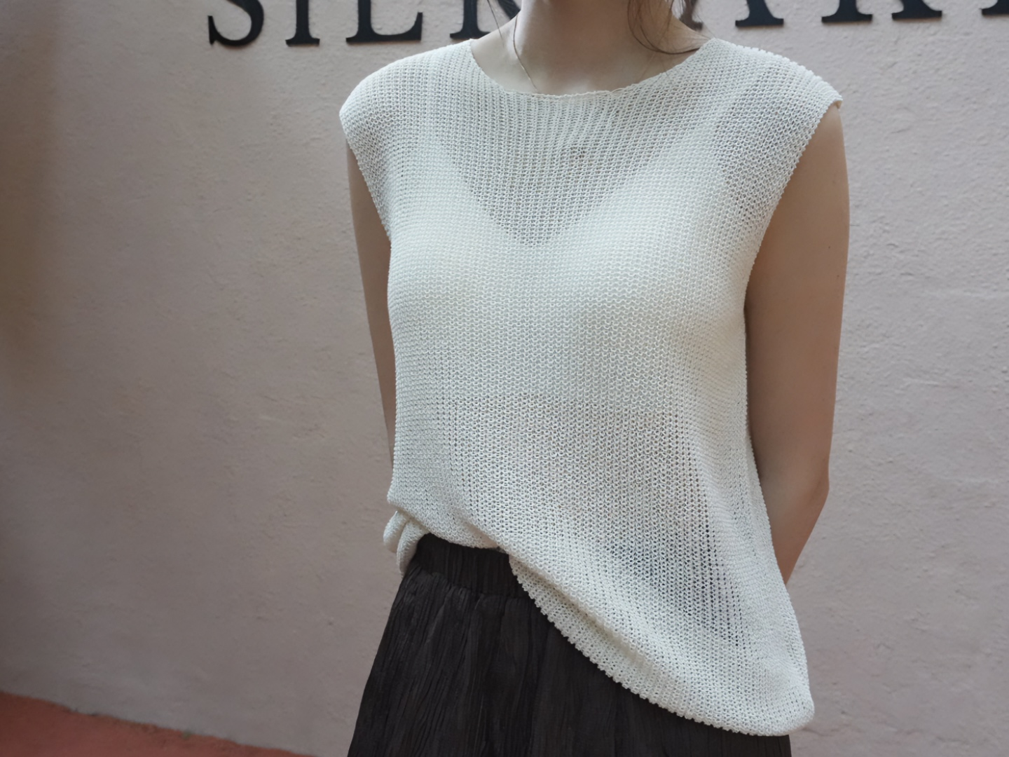 Mulberry silk knitted vest