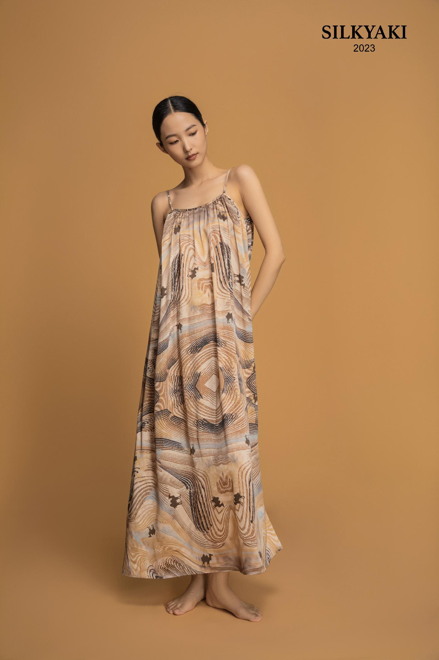 Classic silk road print maxi dress