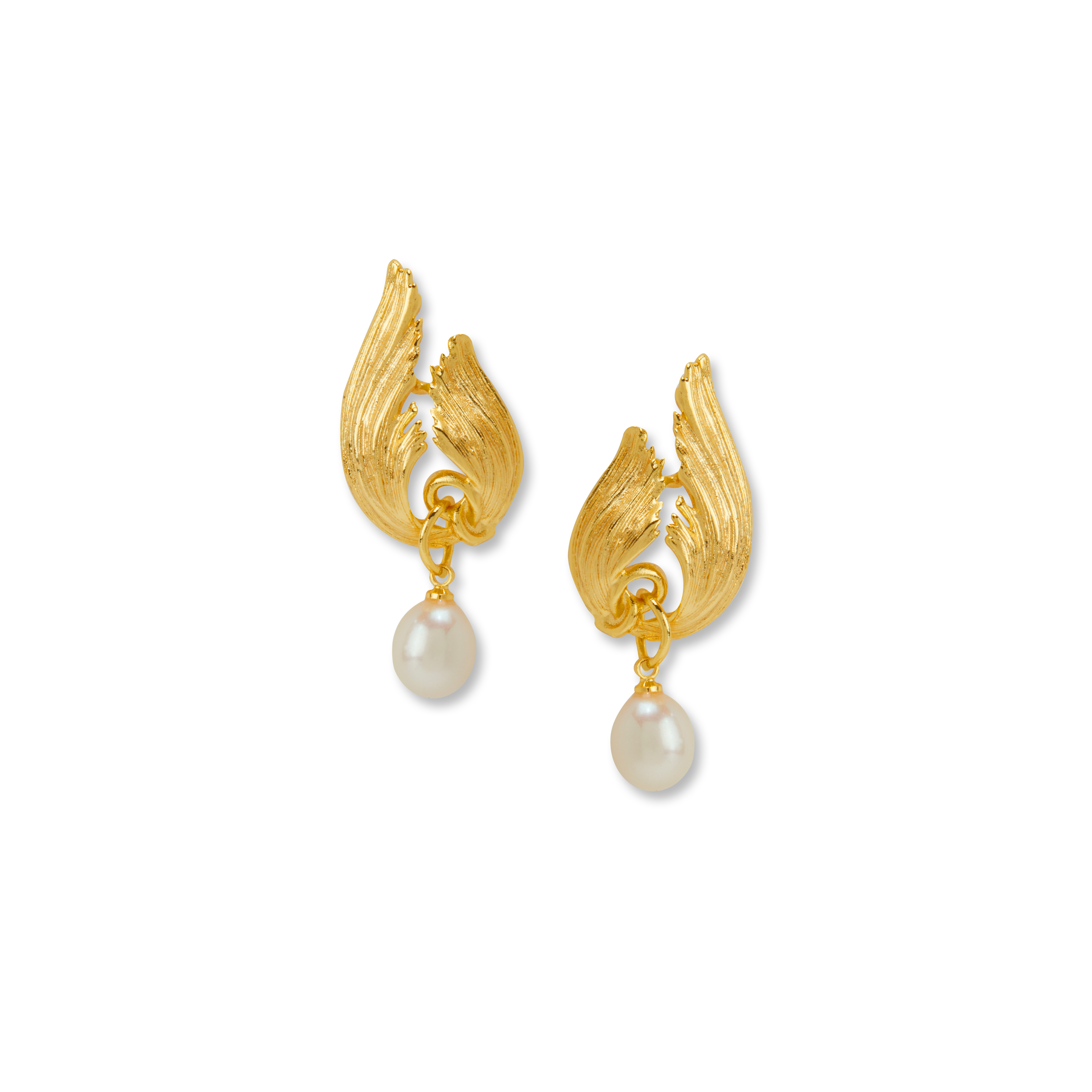 Natural freshwater pearl earrings