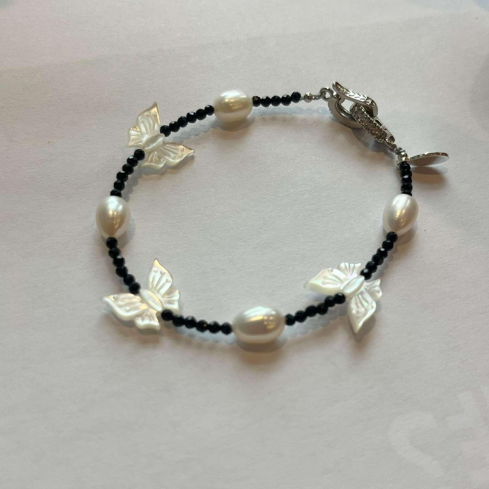 Gentle All Spring Butterfly Pearl Bracelet - Image 1