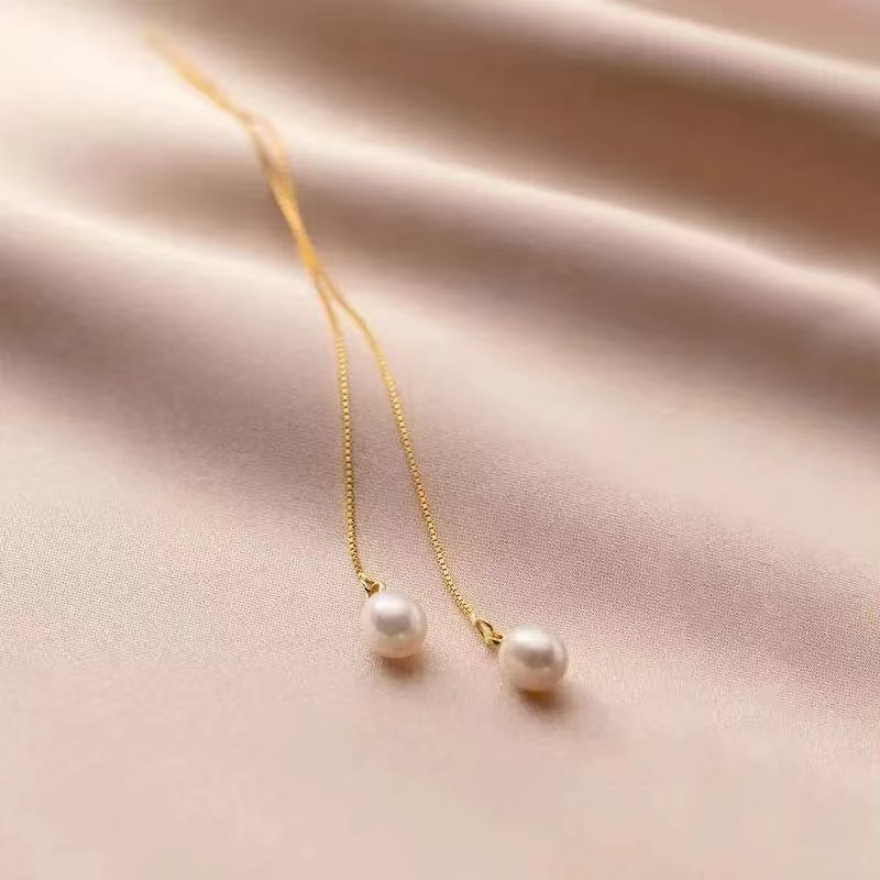 Smart Baroque Pearl Ear Wire