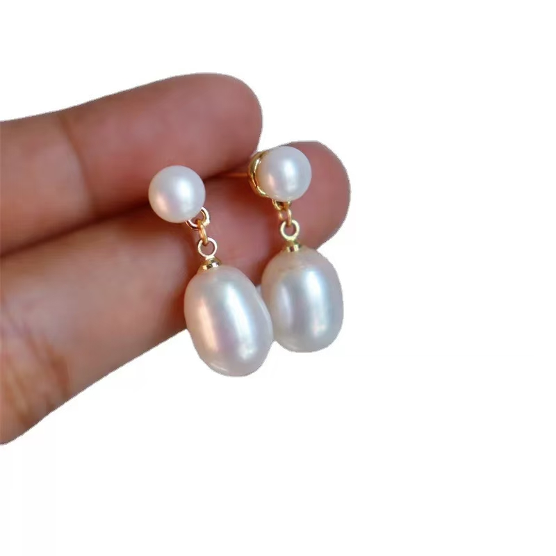 Natural Freshwater Pearl Classic Stud Earrings