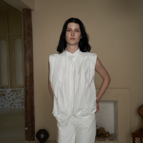 Accordion paper feel sleeveless shirt white