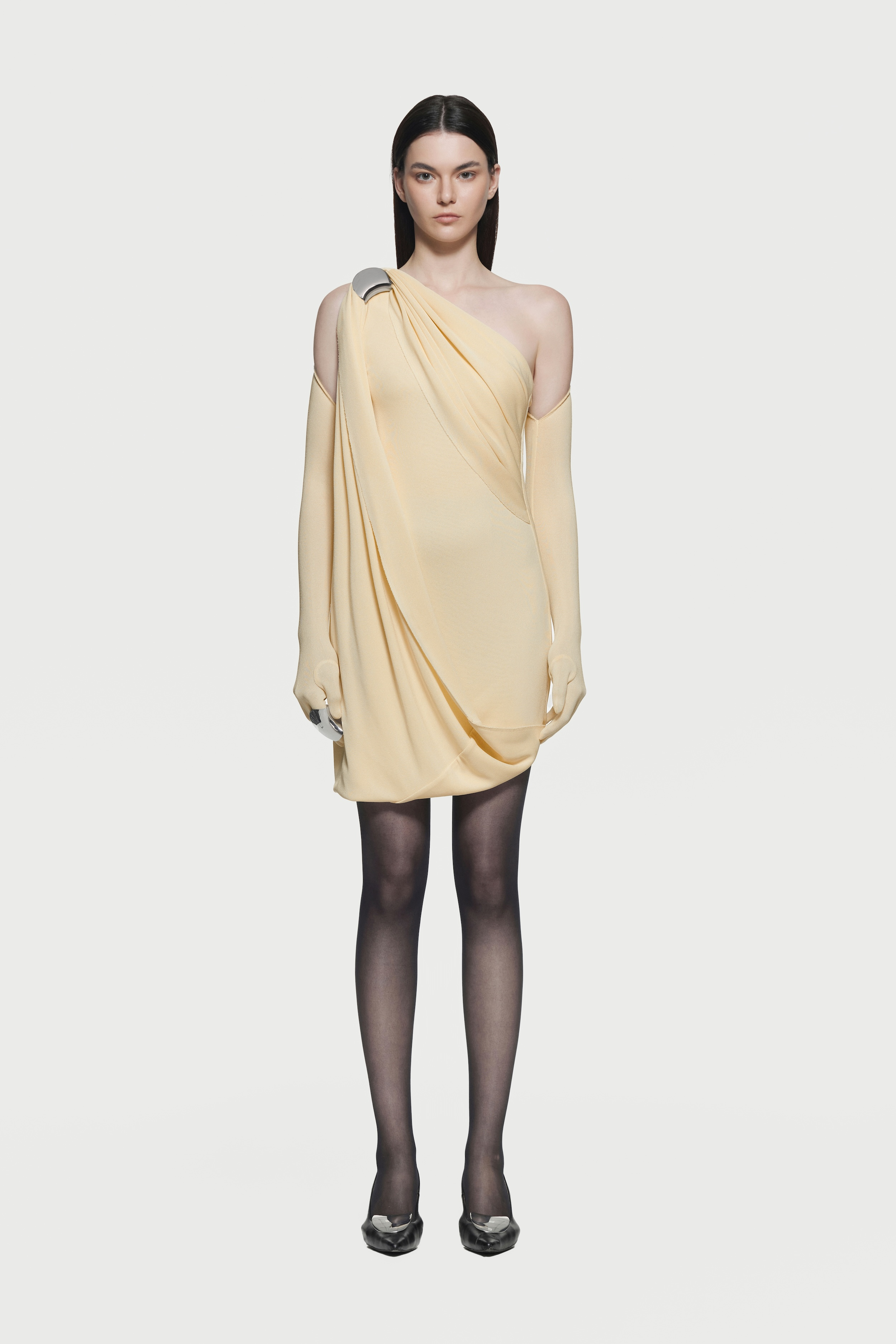 yellow dress
