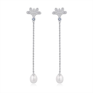 Flower Pearl Earrings