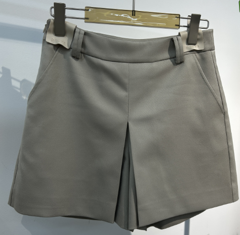 light green skirt - Image 1