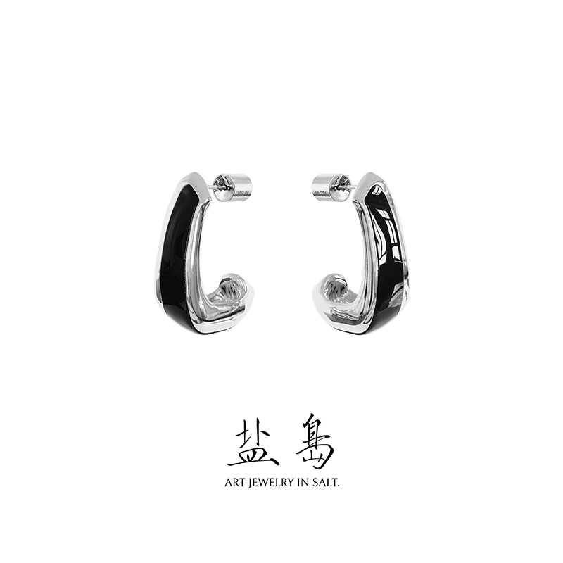Calligraphy Series Vertical Hook Earrings White Gold Large