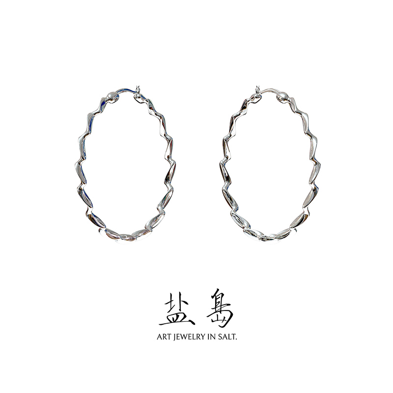 Menglong series oversized earrings white gold