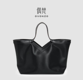 Jichuan
Big V Tote BK (black ink)