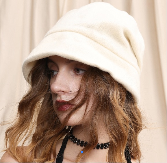 White hat 1H1A1MZ753W